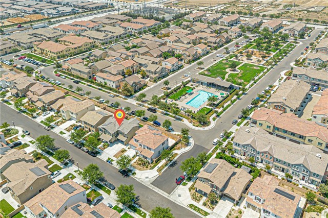 4040 S Bowery Place, Ontario CA: https://media.crmls.org/medias/37db94e0-cd3b-4224-82cd-aa9bf8656d5a.jpg