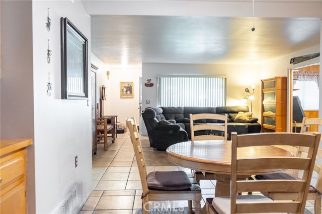 Detail Gallery Image 10 of 54 For 38239 Orchard, Cherry Valley,  CA 92223 - 3 Beds | 2 Baths