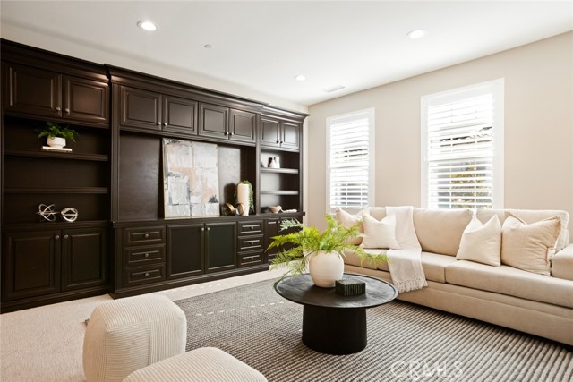 Image 30 of 75 For 2282 Rosecrans Court
