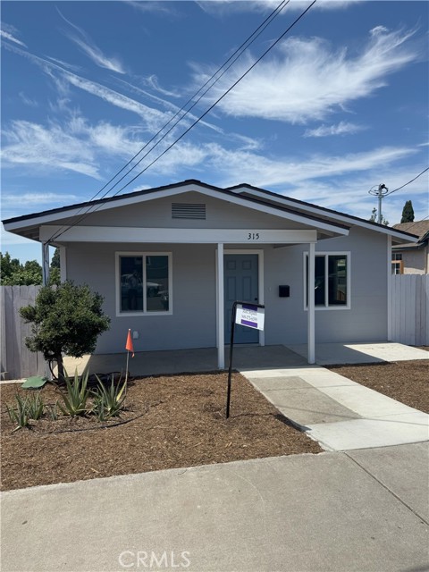 315 S Walnut Avenue, Placentia CA: https://media.crmls.org/medias/37dd2dae-e24b-497d-ba07-93214a25c3f1.jpg