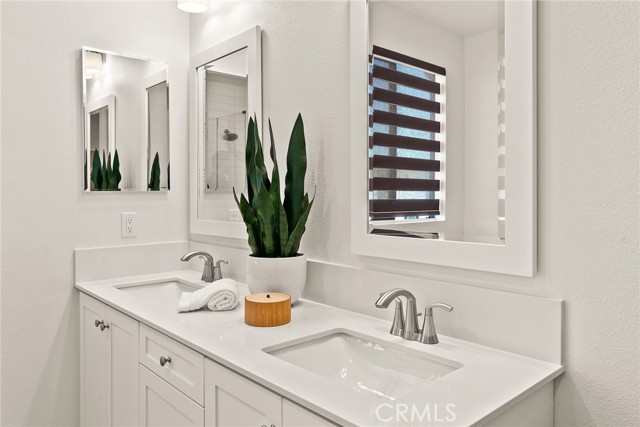 27636 S Evergreen Place, San Pedro CA: https://media.crmls.org/medias/37de92e9-f2d0-4be8-b349-bd7dd3bee6db.jpg