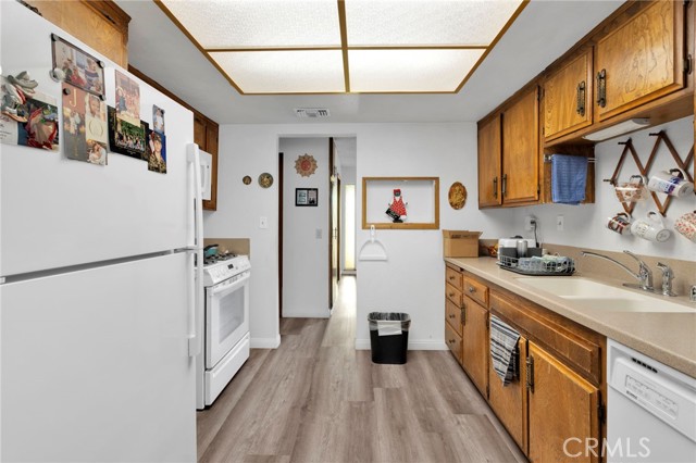 Detail Gallery Image 13 of 61 For 936 Pinon, Barstow,  CA 92311 - 4 Beds | 2 Baths