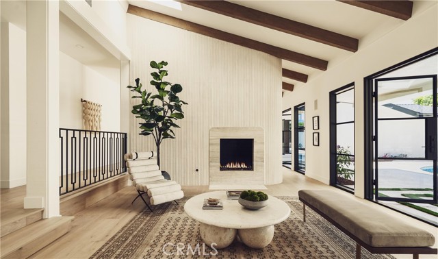 4195 Alonzo Avenue, Encino CA: https://media.crmls.org/medias/37df9e0b-d076-4532-8b71-86cb93adb5f2.jpg