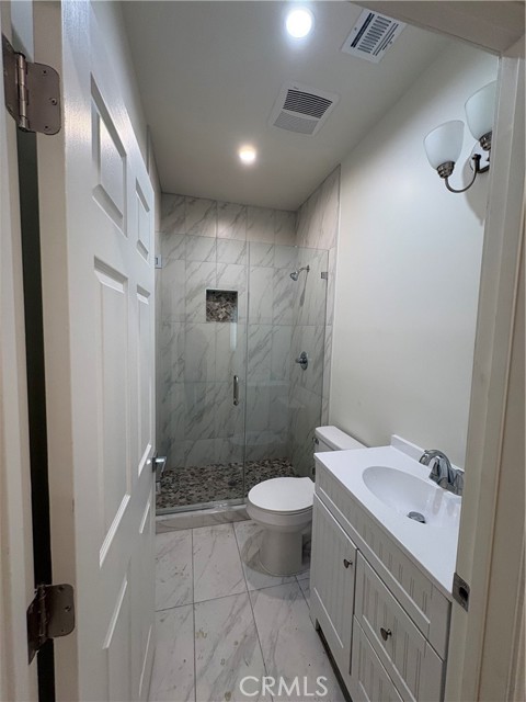 Detail Gallery Image 6 of 12 For 15857 Stare St #1/2,  North Hills,  CA 91343 - 2 Beds | 2 Baths