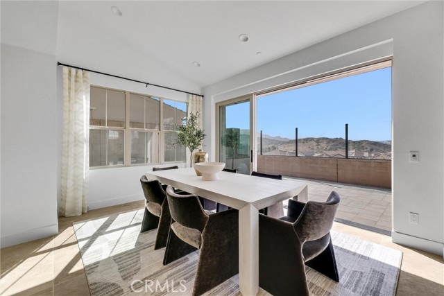 218 Collino, Irvine CA: https://media.crmls.org/medias/37e0010f-d617-4ea8-9cb8-25746b41dfb4.jpg