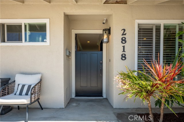 Detail Gallery Image 3 of 43 For 2818 Portola Dr, Costa Mesa,  CA 92626 - 3 Beds | 2 Baths