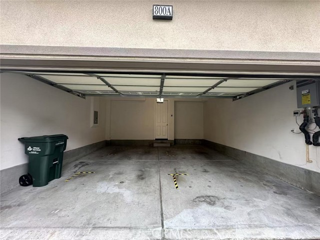 800 E Promenade Unit A, Azusa CA: https://media.crmls.org/medias/37e049cc-4f58-4be2-a2c3-81b20024d3c9.jpg