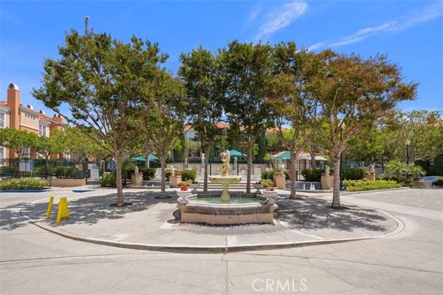 10 Palmieri Aisle, Irvine CA: https://media.crmls.org/medias/37e08071-6c26-4cf5-bc95-eb39cda46053.jpg
