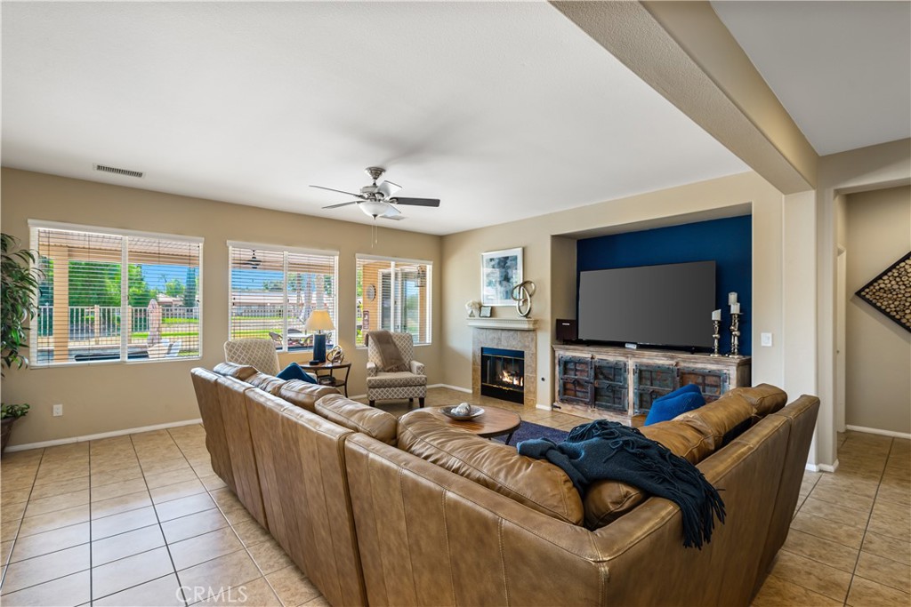 MLS #OC25265025 image #3