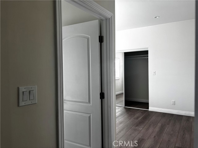 Detail Gallery Image 22 of 23 For 8644 N Corbin Ave #N,  Northridge,  CA 91324 - 3 Beds | 3 Baths