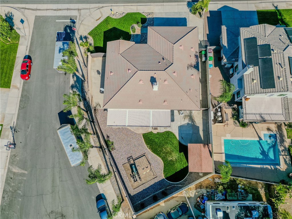 https://media.crmls.org/medias/37e18695-506e-4d89-a173-6f876e415670.jpg?preset=X-Large