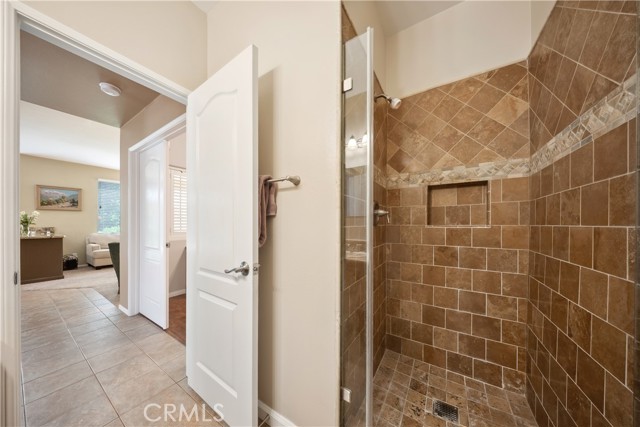 27628 Deerfield Lane, Valencia CA: https://media.crmls.org/medias/37e19eac-b797-4ccb-bde8-82a9bd1ebb37.jpg