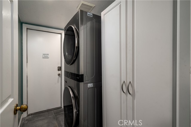 Detail Gallery Image 19 of 49 For 14395 Amorose, Lake Elsinore,  CA 92530 - 4 Beds | 3 Baths