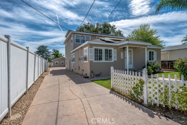25252 Atwood Boulevard, Newhall CA: https://media.crmls.org/medias/37e2939d-6d40-40c8-8b9c-6cca971db34a.jpg