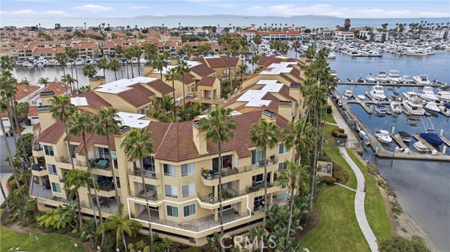 Detail Gallery Image 30 of 34 For 16291 Countess #115,  Huntington Beach,  CA 92649 - 2 Beds | 2 Baths