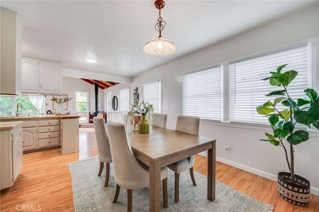 37e382b3 D1d5 4615 Bddb 990ad918e7bd