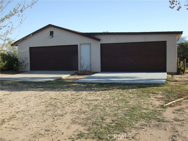 16069 Jasmine Street, Victorville CA: https://media.crmls.org/medias/37e41175-c9a9-4134-97c8-1400bafcf207.jpg