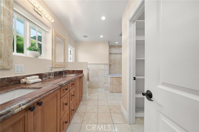 400 Campdell Street, Playa del Rey CA: https://media.crmls.org/medias/37e415e9-9875-4e8c-b688-cde4d585b895.jpg