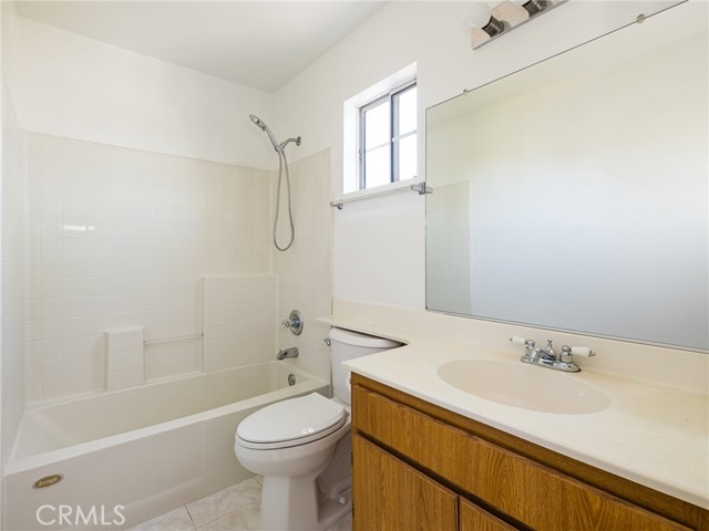 23238 Colony Park Drive, Carson CA: https://media.crmls.org/medias/37e7d538-fdb2-42f0-bb39-8360716ca55f.jpg