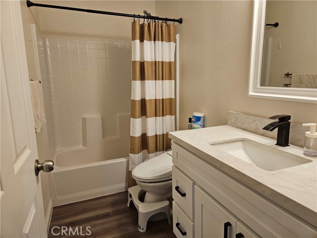 Detail Gallery Image 10 of 11 For 3667 Valley Bld #215,  Pomona,  CA 91768 - 3 Beds | 2 Baths