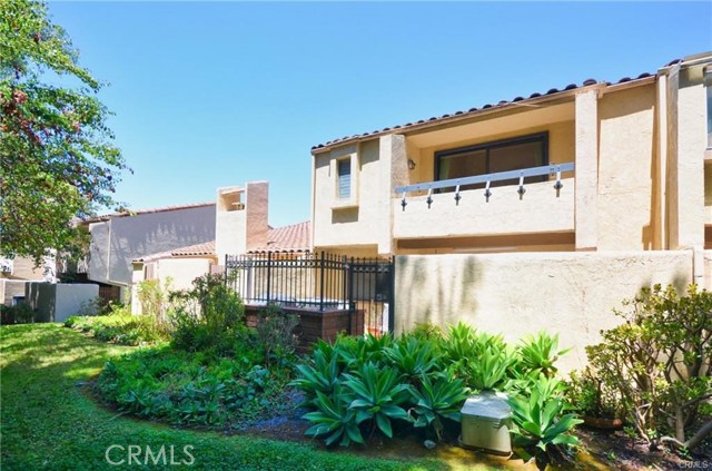 Detail Gallery Image 2 of 47 For 8653 Buena Tierra Pl, Buena Park,  CA 90621 - 3 Beds | 2 Baths