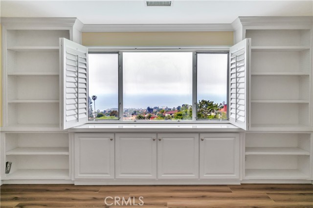 28927 Doverridge Drive, Rancho Palos Verdes CA: https://media.crmls.org/medias/37e9dc45-3433-4183-ad44-03d059692c49.jpg