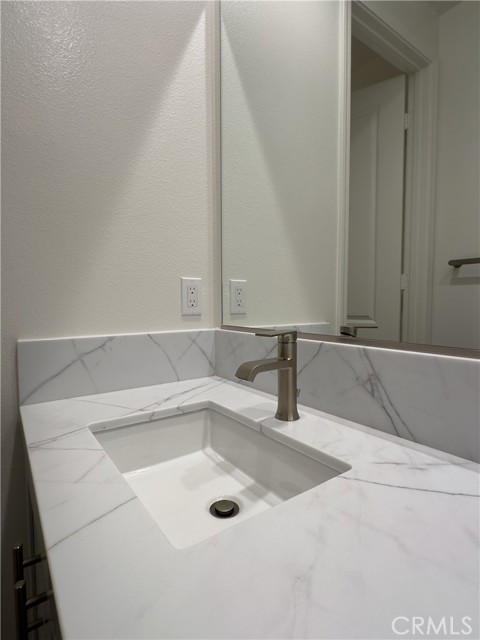 Detail Gallery Image 21 of 41 For 17532 Cameron Ln, Huntington Beach,  CA 92647 - 3 Beds | 2/1 Baths