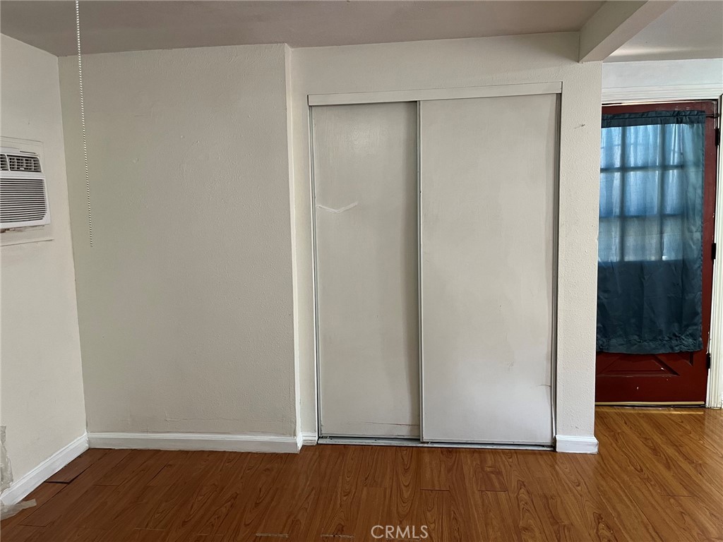 https://media.crmls.org/medias/37eb1461-0886-4a16-8f21-ab6bda0dc25d.jpg?preset=X-Large