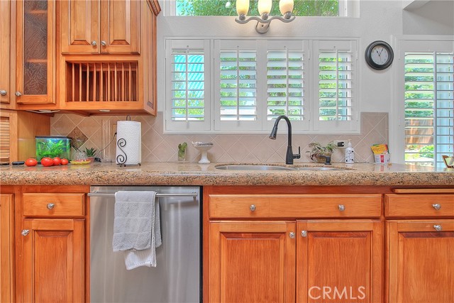 Image 15 of 75 For 22760 Cardinal Street