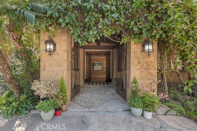 Detail Gallery Image 11 of 61 For 27409 Pacific Coast Hwy, Malibu,  CA 90265 - 4 Beds | 4 Baths