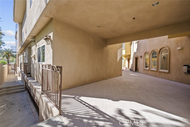 Detail Gallery Image 11 of 46 For 6939 Greeley St #101,  Tujunga,  CA 91042 - 3 Beds | 2 Baths