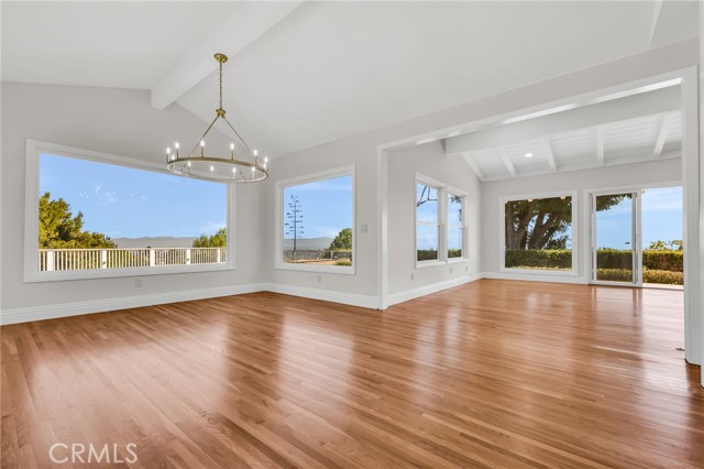Detail Gallery Image 16 of 56 For 2417 Sunnyside Ridge Rd, Rancho Palos Verdes,  CA 90275 - 4 Beds | 3/1 Baths