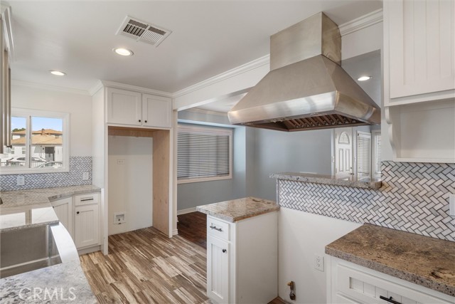 Detail Gallery Image 6 of 45 For 1532 -1534 W 221st, Torrance,  CA 90501 - 5 Beds | 4 Baths