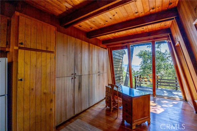 1420 Spencer Street, Cambria CA: https://media.crmls.org/medias/37eda59a-e232-488b-b518-eb815bc10aed.jpg