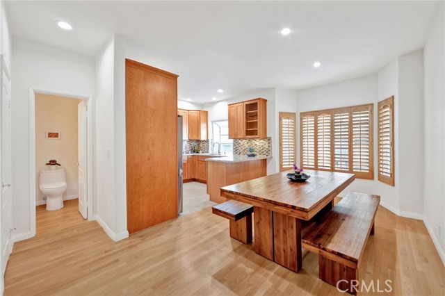 Detail Gallery Image 8 of 28 For 2825 Plaza Del Amo #106,  Torrance,  CA 90503 - 3 Beds | 2/1 Baths