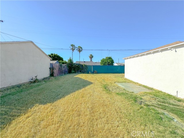 2117 152nd Street, Compton, California 90220, 3 Bedrooms Bedrooms, ,1 BathroomBathrooms,Single Family Residence,For Sale,152nd,EV24121293