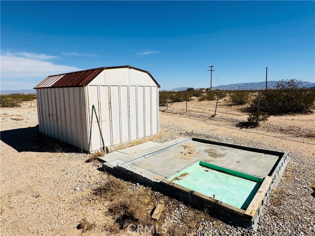 Detail Gallery Image 10 of 20 For 1188 Mile Square Rd, Joshua Tree,  CA 92252 - – Beds | – Baths