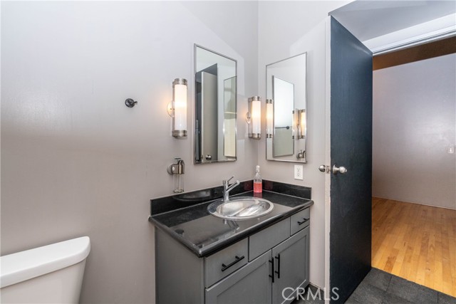 Detail Gallery Image 5 of 23 For 420 S San Pedro St #218,  Los Angeles,  CA 90013 - 1 Beds | 1 Baths