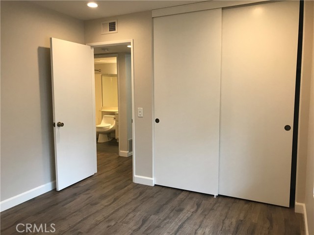 Detail Gallery Image 32 of 52 For 951 S Park Rim Cir, Anaheim Hills,  CA 92807 - 3 Beds | 2 Baths