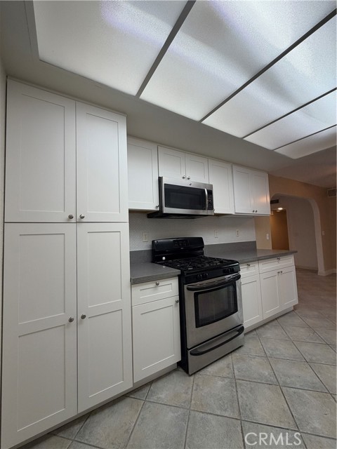 Detail Gallery Image 5 of 23 For 21011 Teton, Apple Valley,  CA 92308 - 3 Beds | 2 Baths