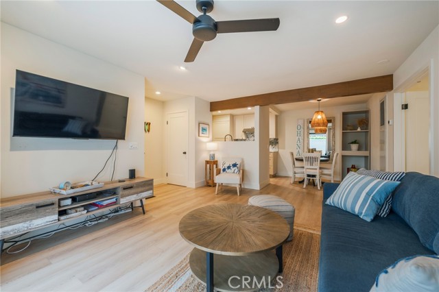 Detail Gallery Image 10 of 41 For 215 Wichita Ave #106,  Huntington Beach,  CA 92648 - 1 Beds | 1 Baths