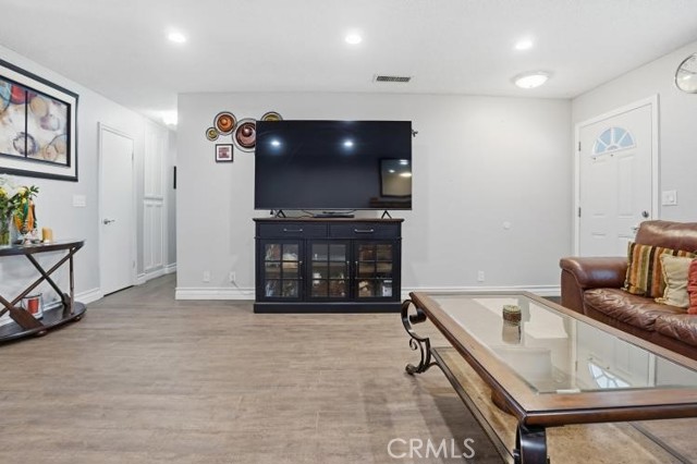 Detail Gallery Image 7 of 42 For 20070 Winton, Corona,  CA 92881 - 4 Beds | 2 Baths