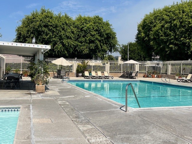 45 Golden Glen Street, Irvine CA: https://media.crmls.org/medias/37efb173-f31d-46f3-ac94-fbb524891815.jpg