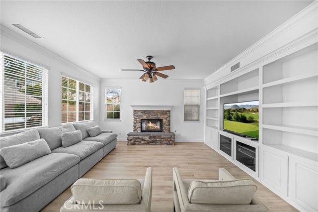 Detail Gallery Image 8 of 47 For 46236 Shade Tree Ct, Temecula,  CA 92592 - 4 Beds | 3 Baths