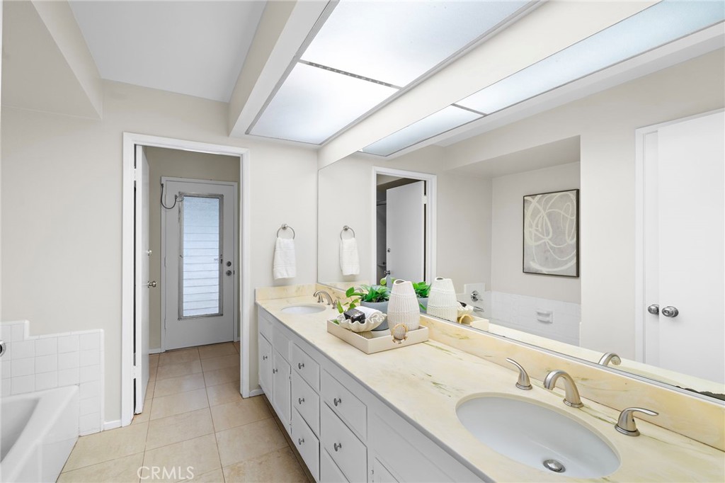 MLS #PW25250372 image #23