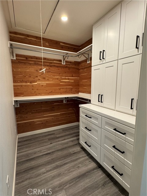 204 E I Street, Ontario CA: https://media.crmls.org/medias/37f12674-806a-4b5e-a89a-031c7f765c6c.jpg