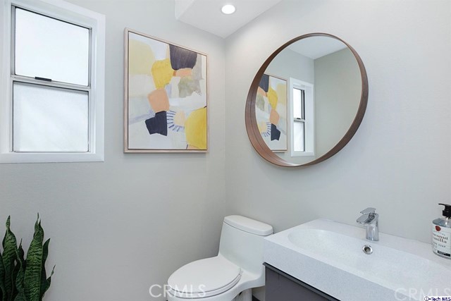 2 Bed Home for Sale in Sherman Oaks, California