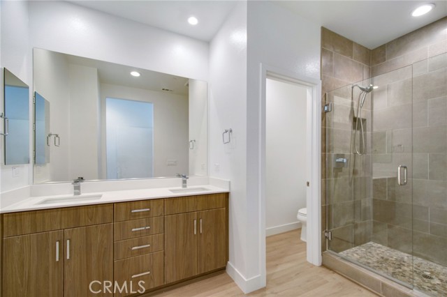225 Elm Avenue, Long Beach CA: https://media.crmls.org/medias/37f17f7d-b9cf-4f0e-bbba-a557522f030d.jpg