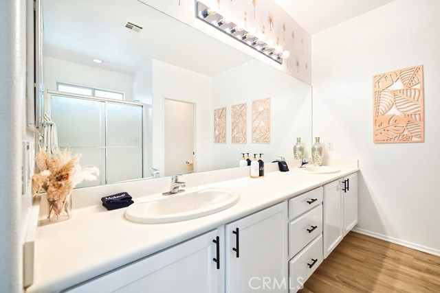 43540 Brahea Court, Indio CA: https://media.crmls.org/medias/37f2027c-bee0-4dc2-9631-47280e0e9f73.jpg