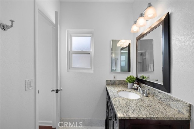 1747 Barry Avenue, Los Angeles CA: https://media.crmls.org/medias/37f452cd-af5e-44a4-a74f-ac47b31e76b5.jpg